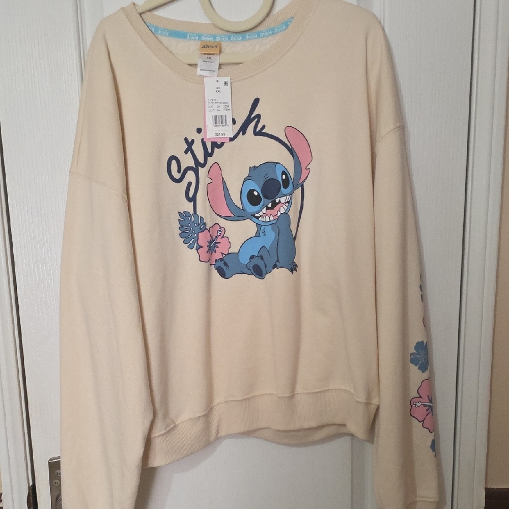 Stitch Graphic Sweatshirt